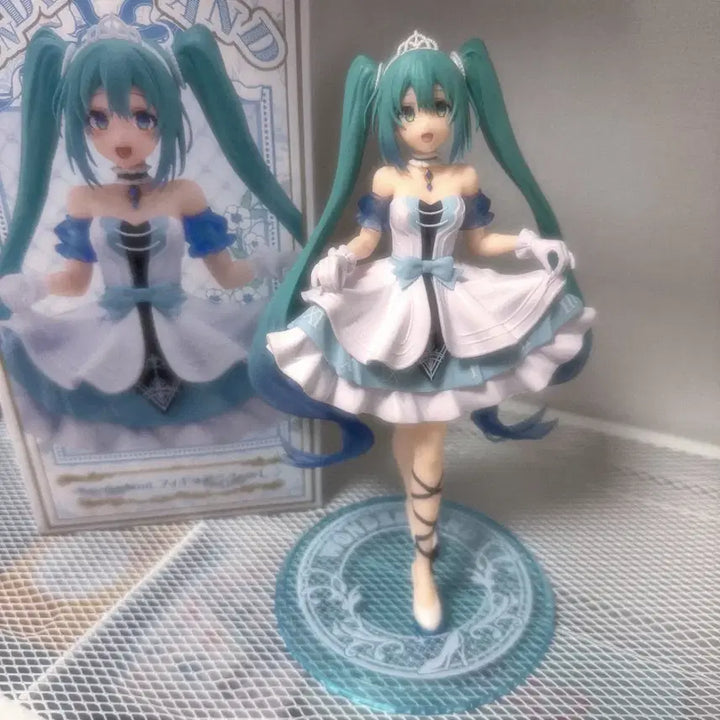 [BUNJANG] Hatsune Miku Wonderland Cinderella Figure / 하츠네 미쿠 Taito 원더랜드 신데렐라 피규어
