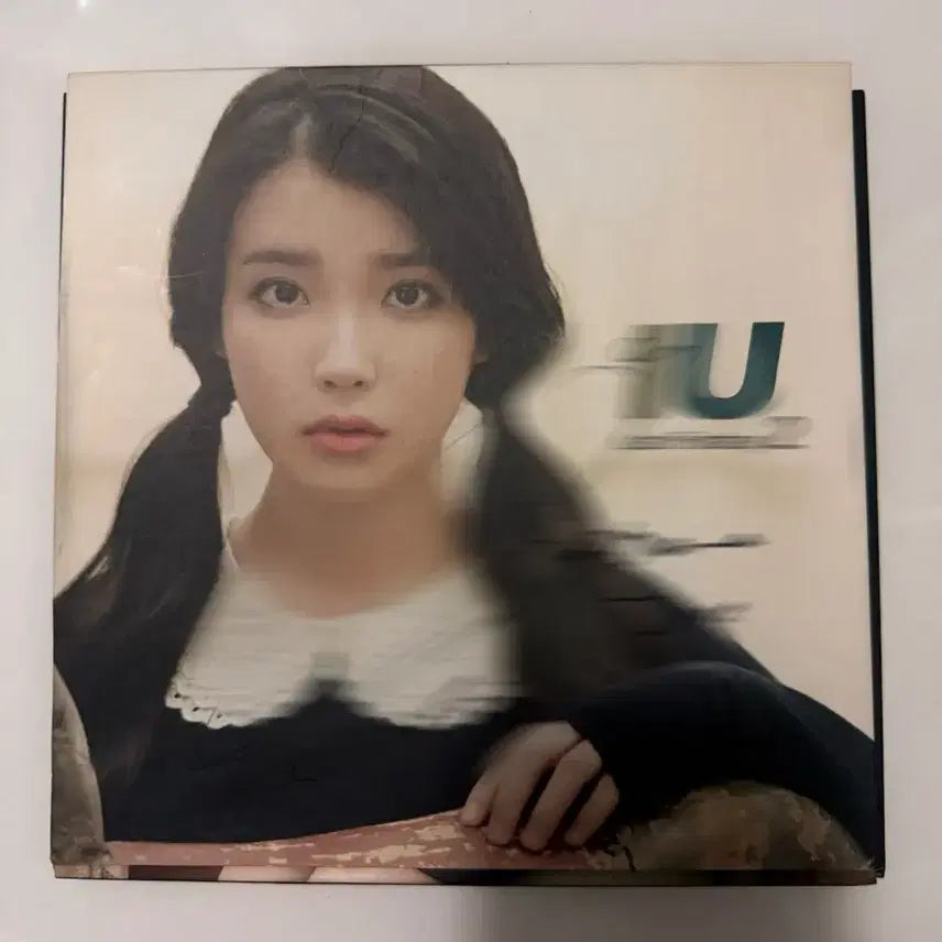 [BUNJANG] IU Real Album Vol. 2 Autographed Album / 아이유 REAL ALBUM 2집 비매 친필 싸인 앨범 팝니다
