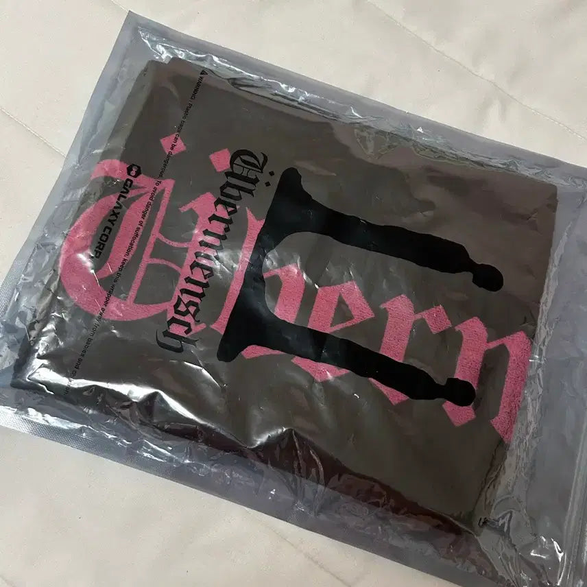 [BUNJANG] G-Dragon Wishvermen Slave Slogan Towel Pink / 지드래곤 위버멘쉬 슬로건 타월 핑크