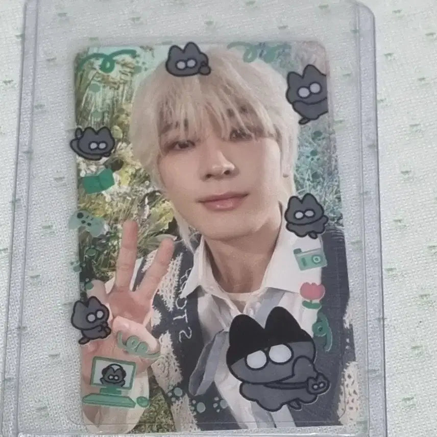 [BUNJANG] SEVENTEEN Wonwoo Dystopian Ver. Photocard / 원우 세븐틴 디스맨 포카 앨범