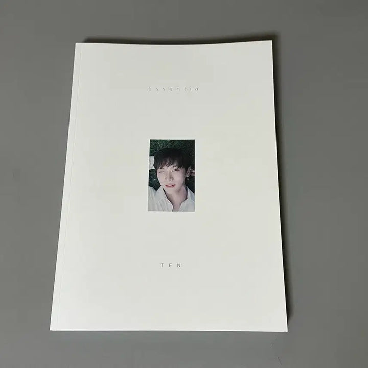 [BUNJANG] WayV NCT Ten Essentia Photobook Magazine / 웨이션브이 엔시티 텐 에센티아 포토북 잡지