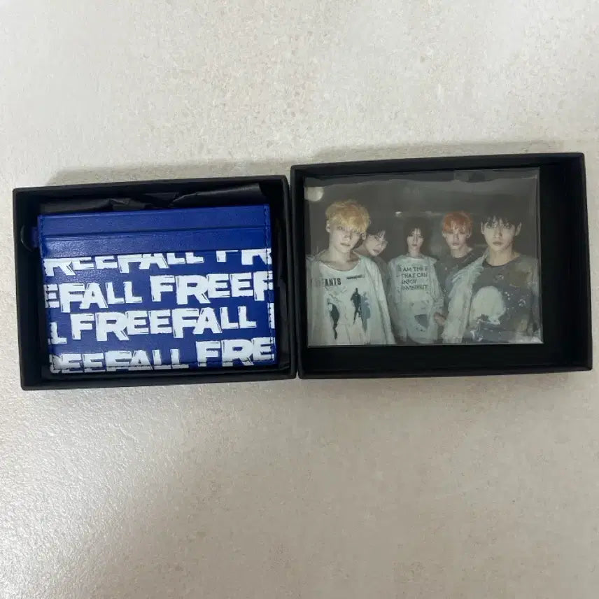 [BUNJANG] TXT Pre-Order Photocard Holder Goods / 투바투 프리폴 카드지갑 굿즈+폭덤, 공굿덤 드려요!