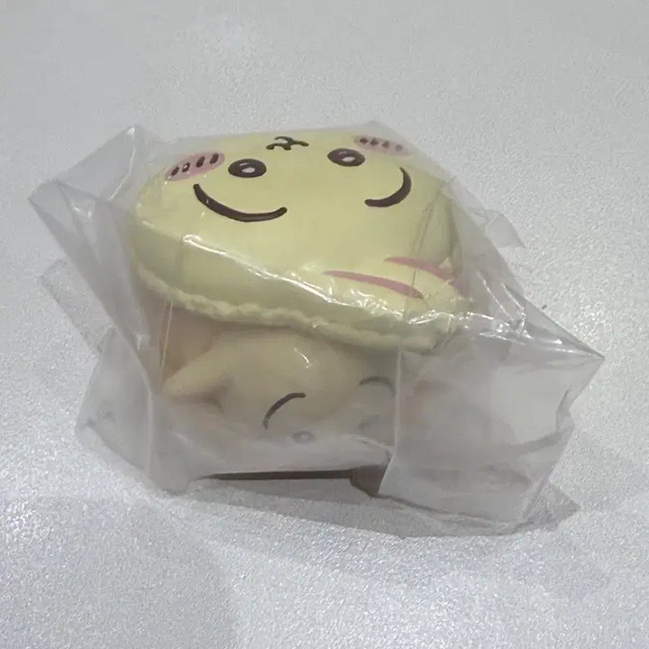 [BUNJANG] Macaron Usagi Capsule Toy / 마카롱 우사기(캡슐 새상품)