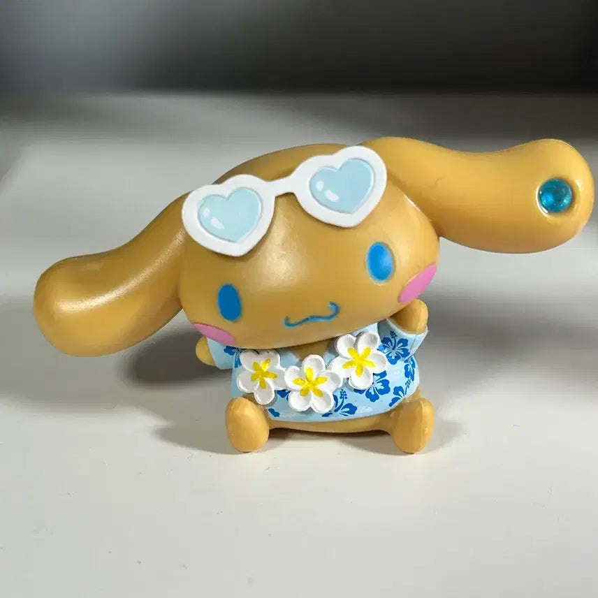 [BUNJANG] Sanrio Tanning Cinnamoroll Figure / 태닝 시나모롤 피규어