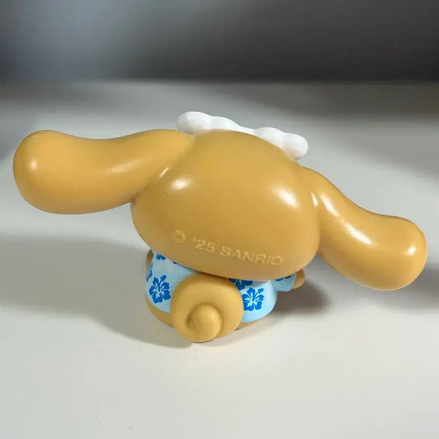 [BUNJANG] Sanrio Tanning Cinnamoroll Figure / 태닝 시나모롤 피규어