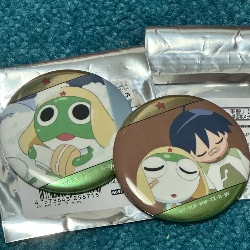 [BUNJANG] Sgt. Frog Keroro Can Badge &amp; Figure Set / 케로로 중사 케로로 캔뱃지 케로로 뱃지 케로로 피규어 케로로 배지