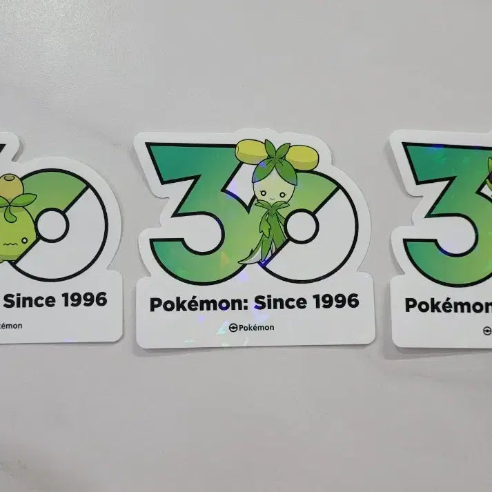 [BUNJANG] Pokemon 30th Anniversary Logo Sticker Mini B Orligno Orlirva 3-Piece Set / (교환/판매) 포켓몬 30주년 로고 스티커 미니브 올리뇨 올리르바 3장 세트