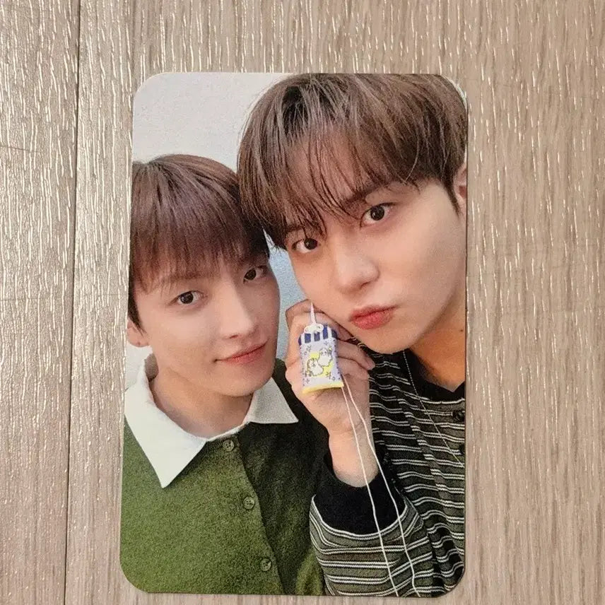 [BUNJANG] ATEEZ Hongjoong &amp; Jongho ATEEZ-ni Zone Photocard / 에이티즈 에이티니존 (홍중 &amp; 종호)