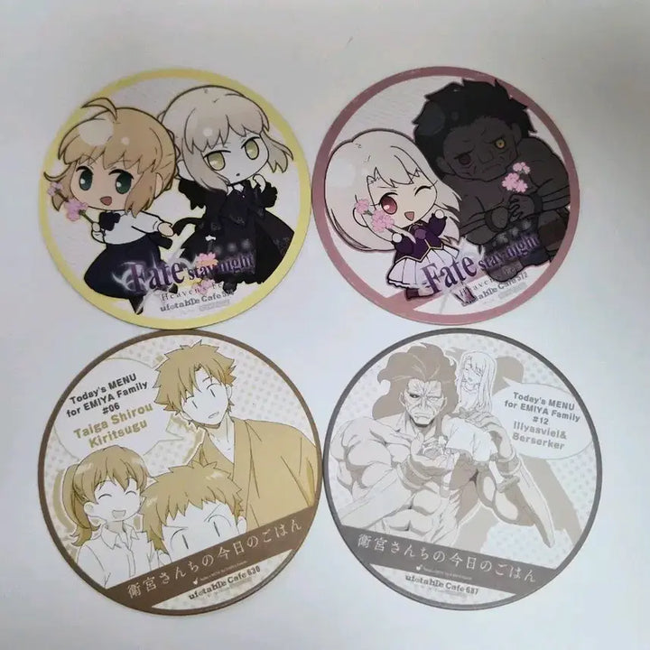 [BUNJANG] Fate/Stay Night ufotable Cafe Coaster 4 Types Set Saber Illyasviel Shirou Kiritsugu Taiga Heracles / [세트] 페스나 ufotable cafe 유포터블 카페 코스터 4종 세이버 아르토리아 오르타 알트리아 얼터 흑밥 이리야 시로 키리츠구 타이가 헤라클레스 페이트 스테이 나이트