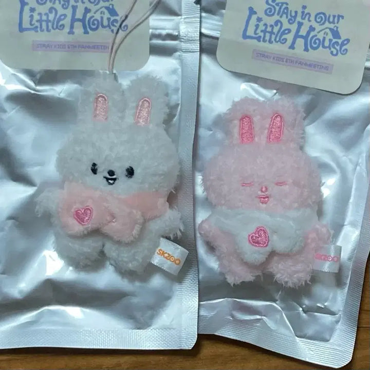 [BUNJANG] Stray Kids SKZOO Micro Rabbit Bundle Set Original Strawberry / 스키즈 스키주 마이크로 리빗 일괄 양도 오리지널딸기