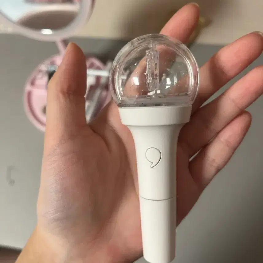 [BUNJANG] IVE Official Light Keyring (Mini Lightstick) / 아이브 공식 라이트 키링 (미니응원봉)