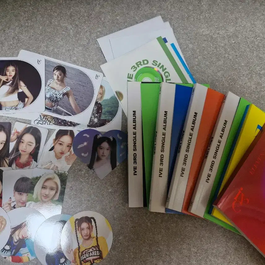 [BUNJANG] IVE Album Goods Bundle Set / (급처)(풀구성,포카 O)아이브 앨범 굿즈 일괄 (6개)