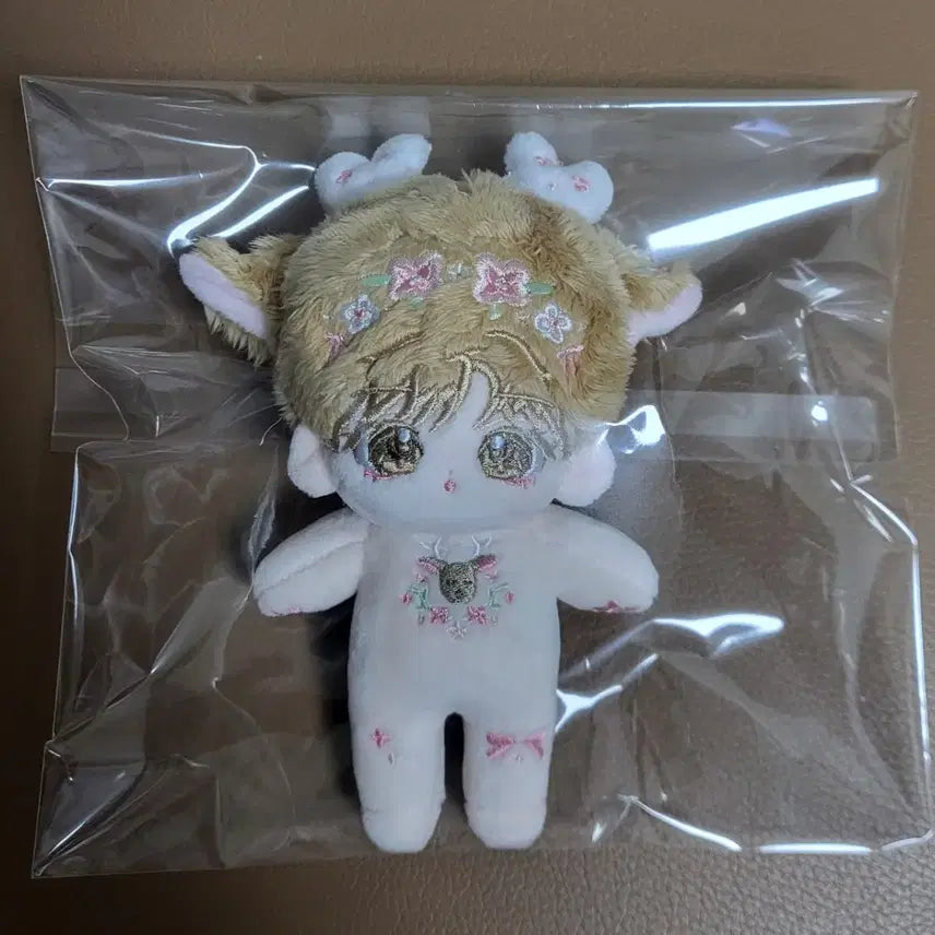 [BUNJANG] Debut or Die (Demutj) Bomkkot Ahyeon SP Seon Ahyeon 10cm Doll / 데못죽 봄꽃아현sp 선아현 속성 10cm 인형 새상품 원가양도 데뷔못하면죽는병걸림