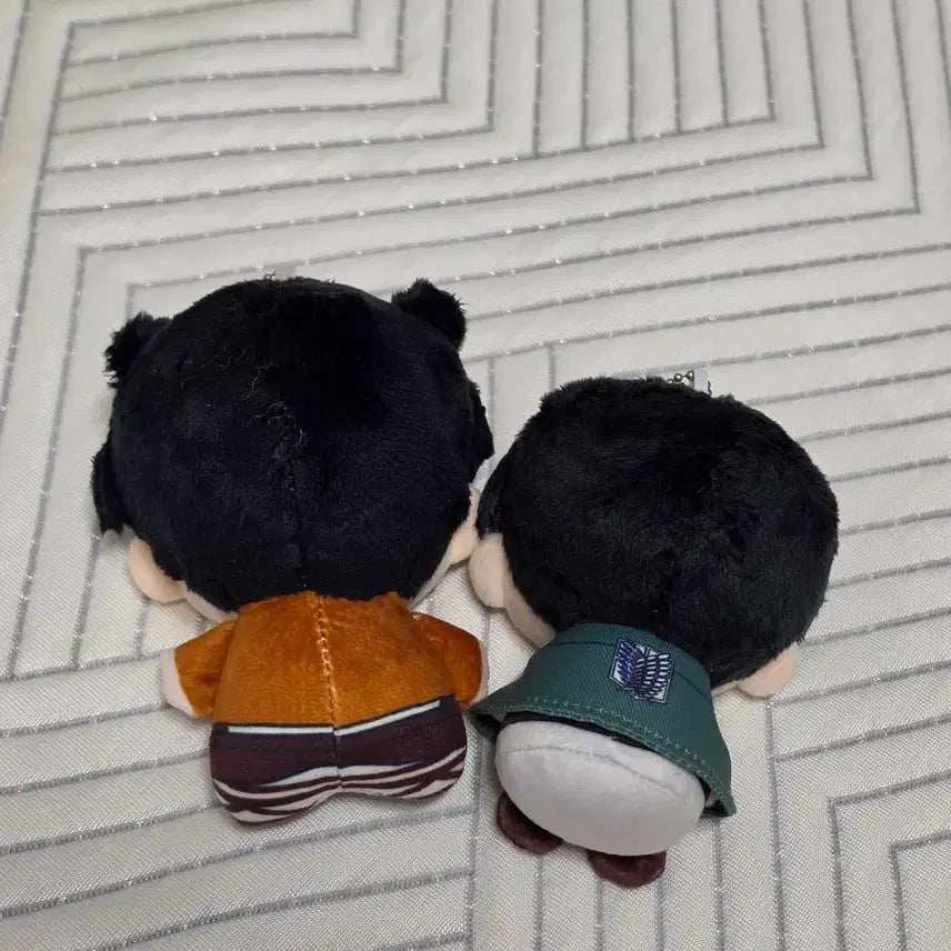 [BUNJANG] Attack on Titan Levi Plush 2-Item Bundle / 진격의거인 진격거 리바이 인형 2개 일괄