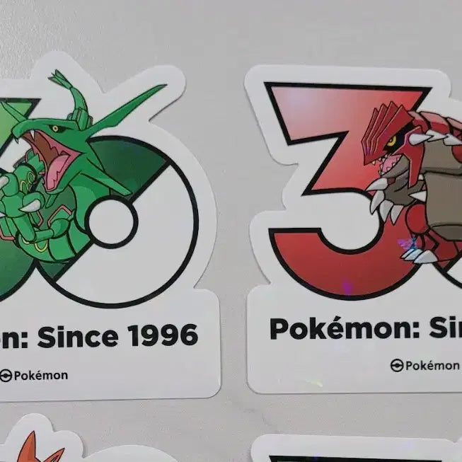 [BUNJANG] Pokemon 30th Anniversary Logo Stickers Rayquaza Groudon 2-Piece Set / (교환/판매) 포켓몬 30주년 로고 스티커 레쿠쟈 그란돈 2장 세트