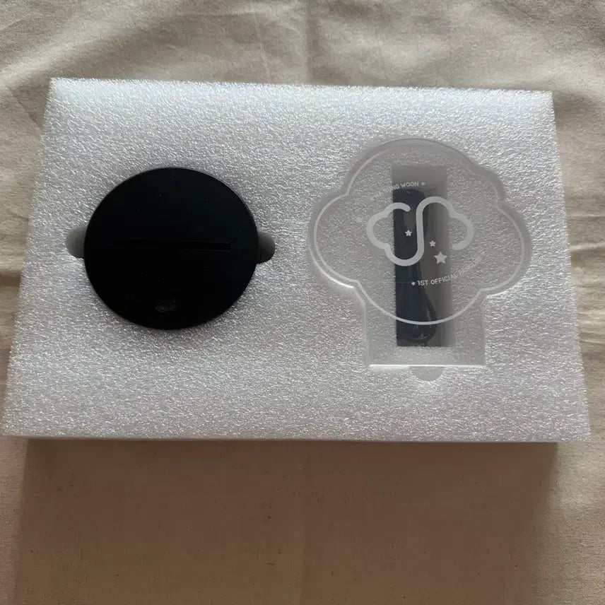 [BUNJANG] Wanna One Ha Sung Woon Official Mood Lamp / 워너원 하성운 공식 무드등