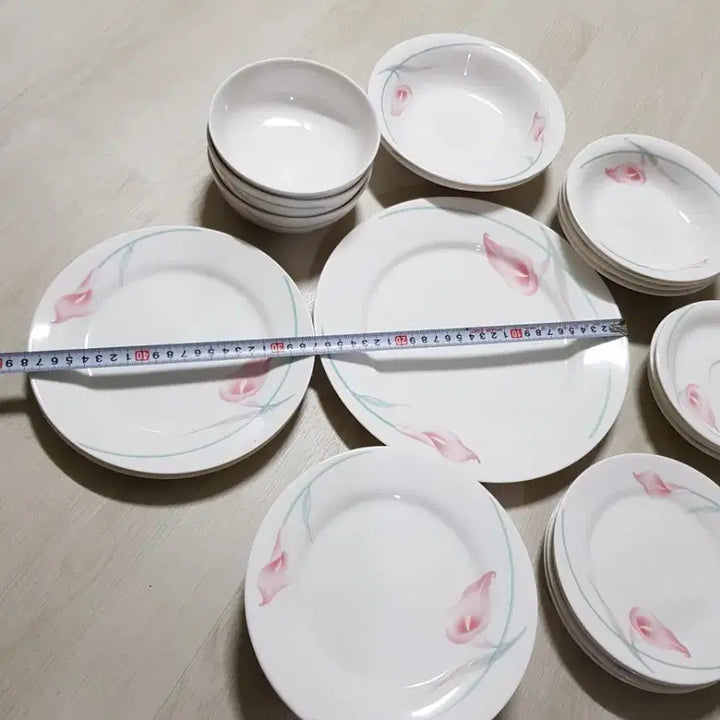 [BUNJANG] Haennamsa 23-Piece Vintage Dinnerware Set / 행남사접시와그릇총23점일괄