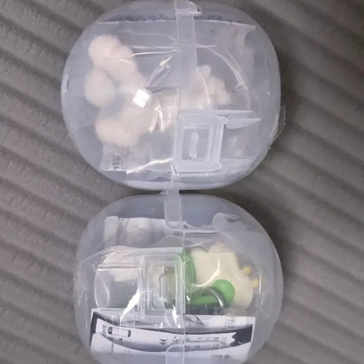 [BUNJANG] Pokemon Petanko Flat White Gacha Keyring Set: Alolan Vulpix &amp; Phantump / 일괄)포켓몬스터 페탄코 납작 화이트 가챠 키링 알로라 식스테일 플라엣테 피규어