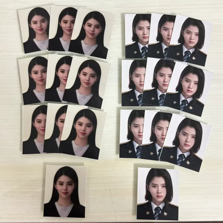 [BUNJANG] Han So Hee Mini Photo Set (2 Types, 20 pcs Total) / 한소희 미니 증사 증명사진 비공굿 2종 세트 일괄 (20장)