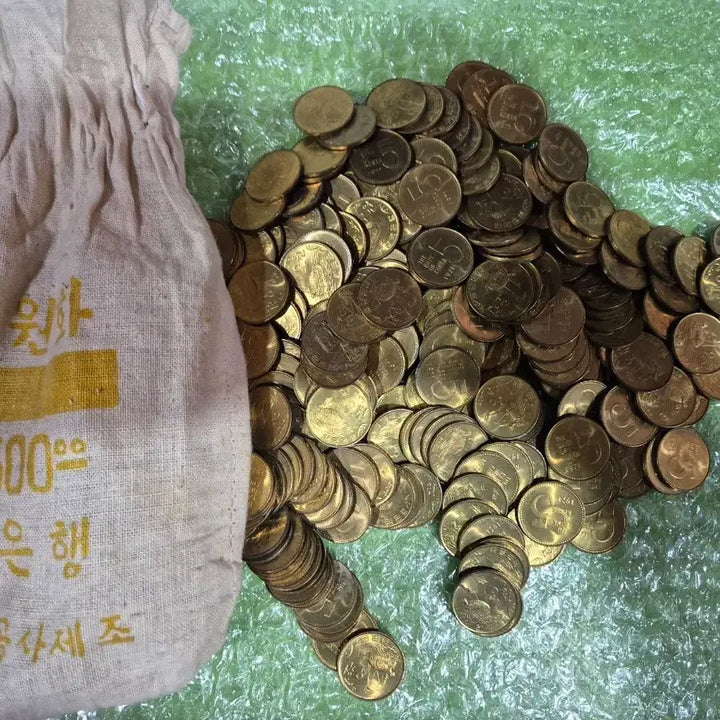 [BUNJANG] 1971 5 Won Uncirculated Coin Set (10 pcs) / 1971년 5원 미사용 주화 10개