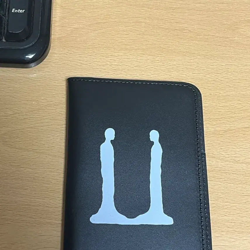[BUNJANG] G-Dragon WE11DONE Passport Case Black / 지드래곤 위버멘쉬 여권케이스 패스포트 블랙