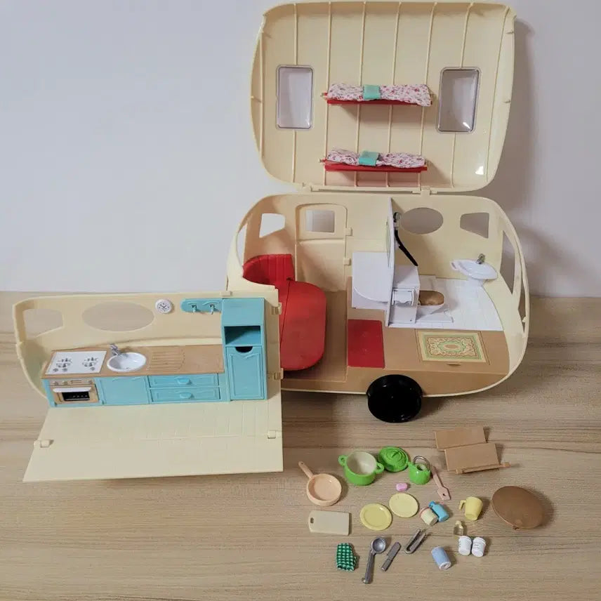 [BUNJANG] Sylvanian Families Exciting Camper Van (Discontinued) / 단종) 실바니안 신나는 캠핑카
