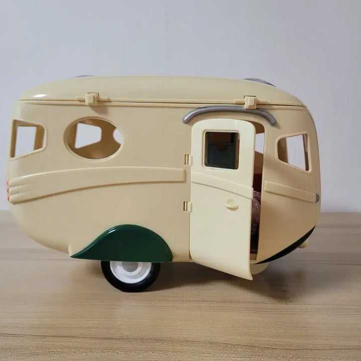 [BUNJANG] Sylvanian Families Exciting Camper Van (Discontinued) / 단종) 실바니안 신나는 캠핑카