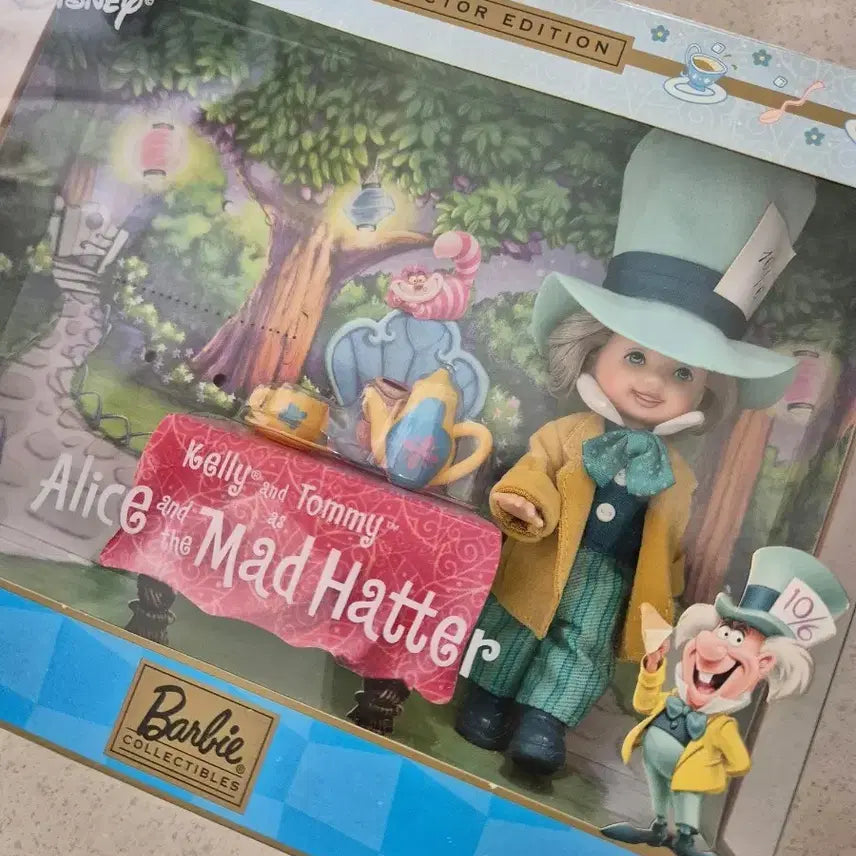 [BUNJANG] Barbie Collector Edition Alice and Mad Hatter Tommy Doll / 바비 컬렉터 에디션 앨리스와 매드햇터 인형,토미