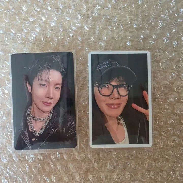 [BUNJANG] BTS J-Hope Japan Festa Weverse UMS Lucky Draw Photocard Set / BTS Jhope 제이홉 호비 호석  일본 페스타 위버스 UMS 럭드 포카 2개 세트