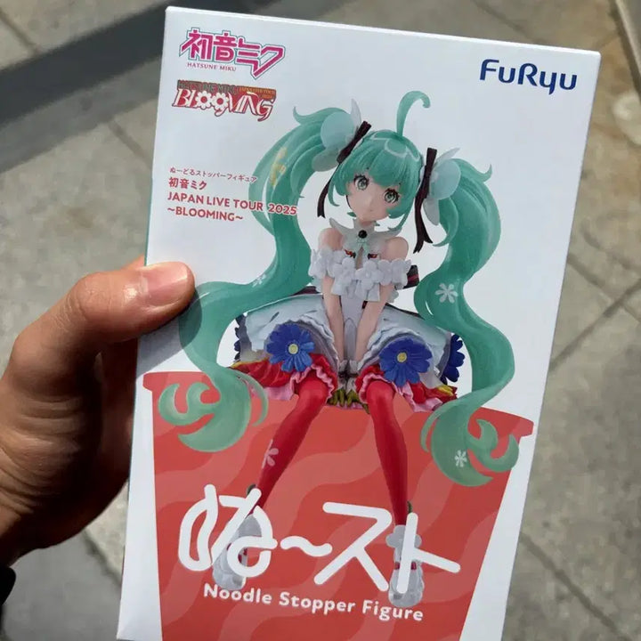[BUNJANG] FURYU Hatsune Miku Noodle Stopper Figure - BLOOMING Japan Live Tour 2025 Limited Edition / 후류 하츠네 미쿠 누들 스토퍼 피규어
