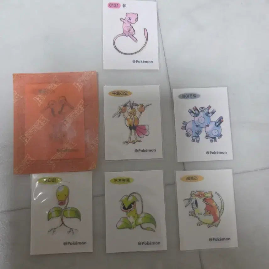 [BUNJANG] Pokemon Mew &amp; Artwork Tteobusal Set / 포켓몬 뮤 띠부씰 + 아트워크 띠부씰 6장 판매