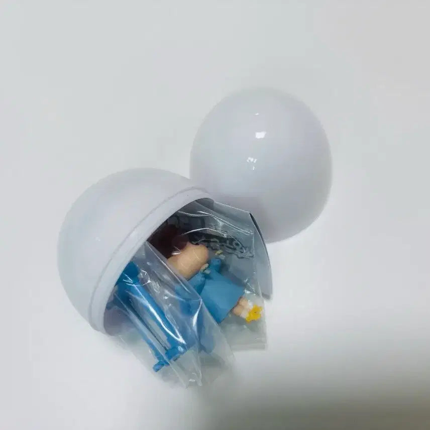 [BUNJANG] Crayon Shin-chan Jungle Gym Figure (Mint) / 짱구 정글짐 피규어 유리