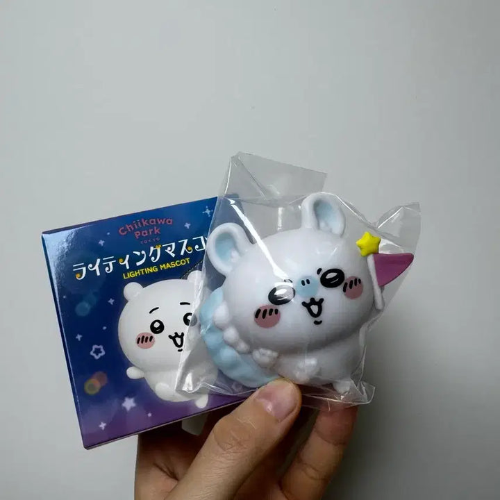 [BUNJANG] Chiikawa Lighting Mascot Momonga / 치이카와 라이팅 마스코트 모몽가 팔아요 / 파크 한정