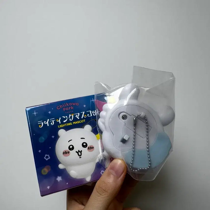 [BUNJANG] Chiikawa Lighting Mascot Momonga / 치이카와 라이팅 마스코트 모몽가 팔아요 / 파크 한정