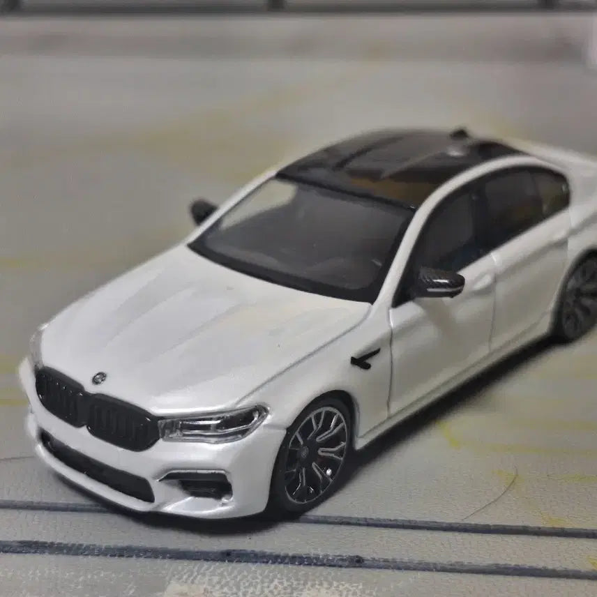 [BUNJANG] MJ Model 1:64 BMW M5 (F90) White / 1:64 MJ 모델 BMW M5 (F90) 화이트 판매