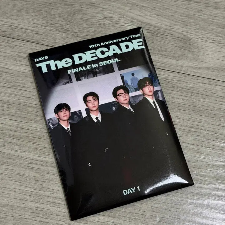[BUNJANG] DAY6 The Decade Finale Encore Concert First Concert Entrance Gift Sealed / 데이식스 더데케이드 피날레 앙콘 첫콘 (7/3) 입장 기프트 미개봉