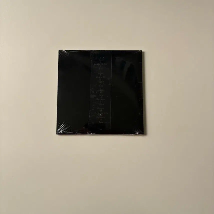 [BUNJANG] Kanye West Vultures Unsealed First Press CD / 칸예 타달싸 - Vultures 미개봉 초판 CD