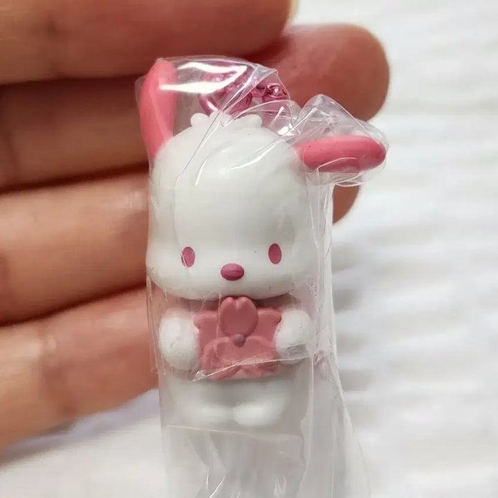 [BUNJANG] Pochacco Cherry Blossom Figure / 포차코 벚꽃 피규어