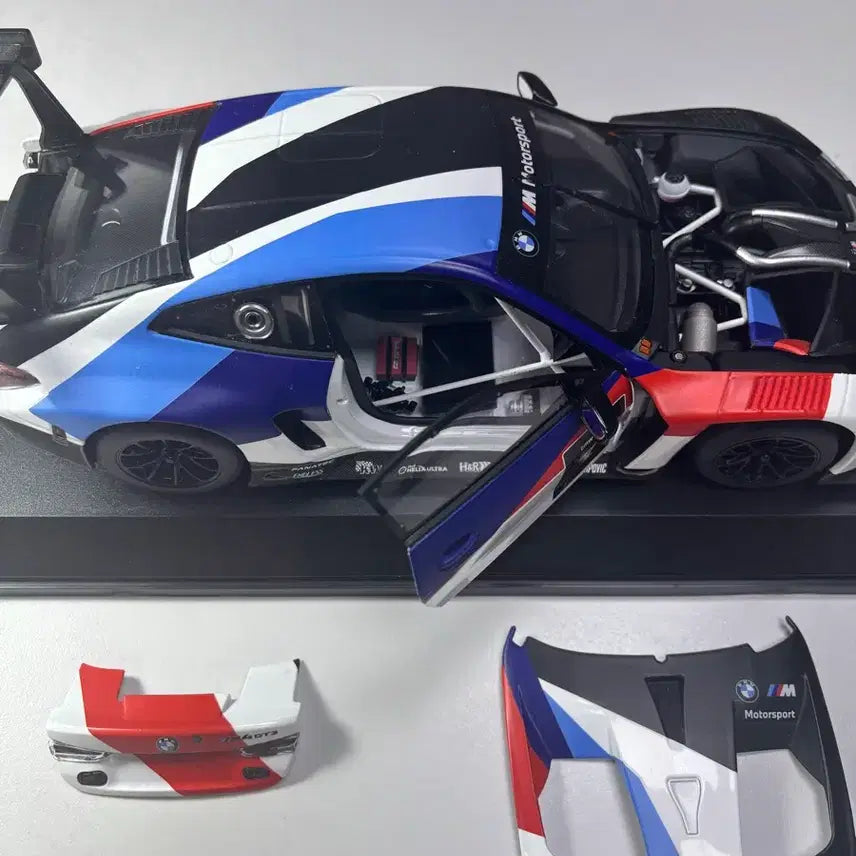[BUNJANG] BMW M4 Diecast Model 1:18 Scale / BMW M4 오리지널 다이캐스트 1:18
