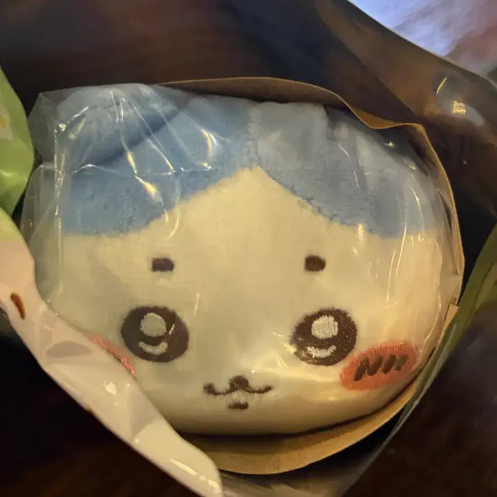 [BUNJANG] Chiikawa Nendoroid Nesoberi Resting Plush Hachiware / 치이카와 네소베리 가챠 엎드린 누이 하치와레