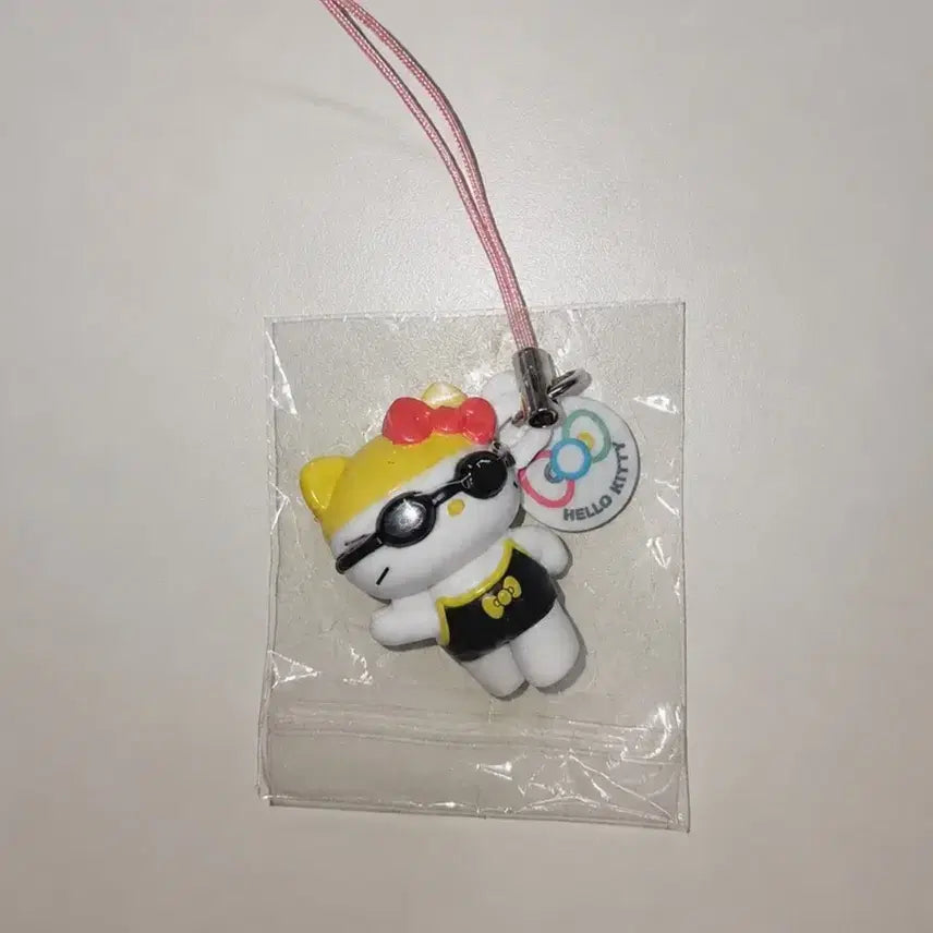 [BUNJANG] Hello Kitty Classic Swimsuit Strap Keychain / 고전 수영복 키티스트랩