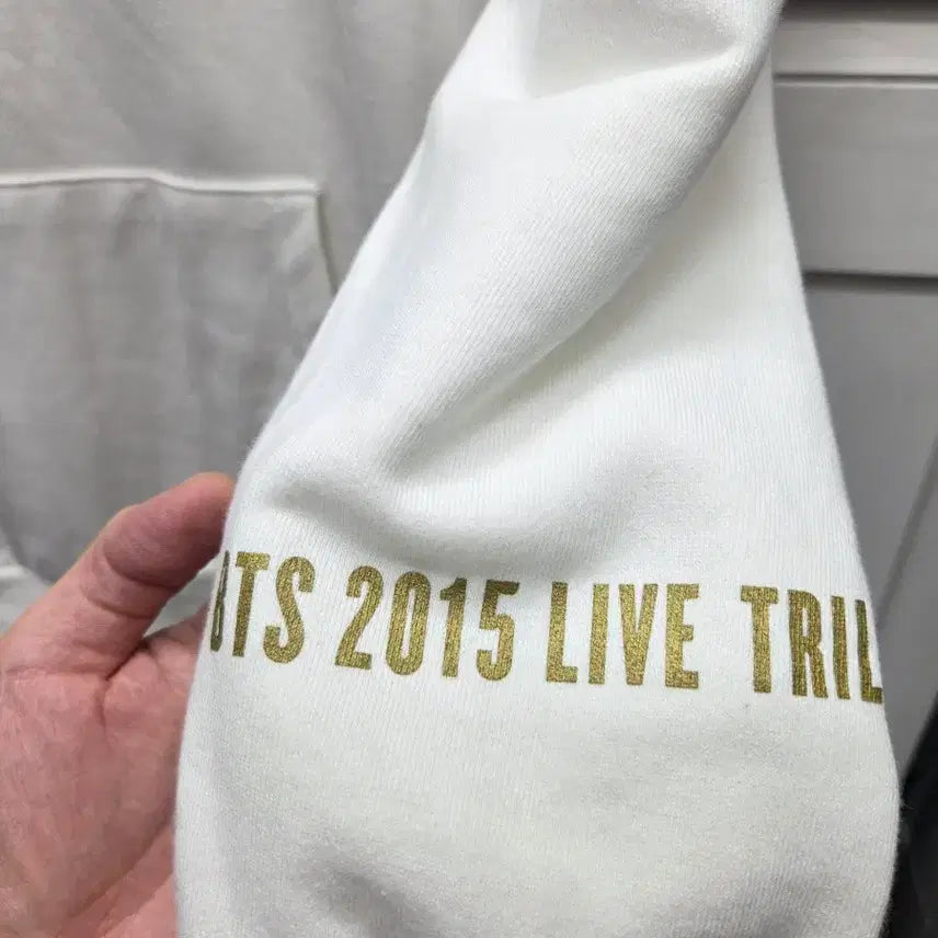 [BUNJANG] BTS 2015 Begins Concert Official Merchandise Hoodie / BTS 방탄소년단 2015 비긴즈 콘서트 공식 굿즈 후드티