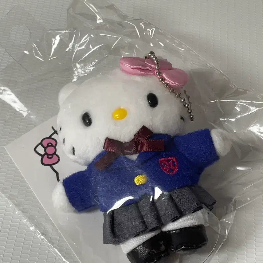 [BUNJANG] Sanrio Hello Kitty 50th Anniversary School Uniform Mascot / 산리오 헬로키티 50주년 교복 마스코트