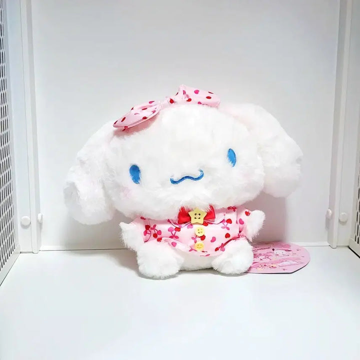 [BUNJANG] Sanrio Cinnamoroll Hokans Series Plush Doll - M Size Cherry Pajamas / 일본정품)산리오 시나모롤 호캉스 시리즈 인형_M사이즈 귀여운 체리파자마 시나몬롤 인테리어 누이 소품 선물