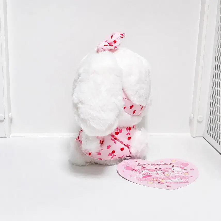[BUNJANG] Sanrio Cinnamoroll Hokans Series Plush Doll - M Size Cherry Pajamas / 일본정품)산리오 시나모롤 호캉스 시리즈 인형_M사이즈 귀여운 체리파자마 시나몬롤 인테리어 누이 소품 선물