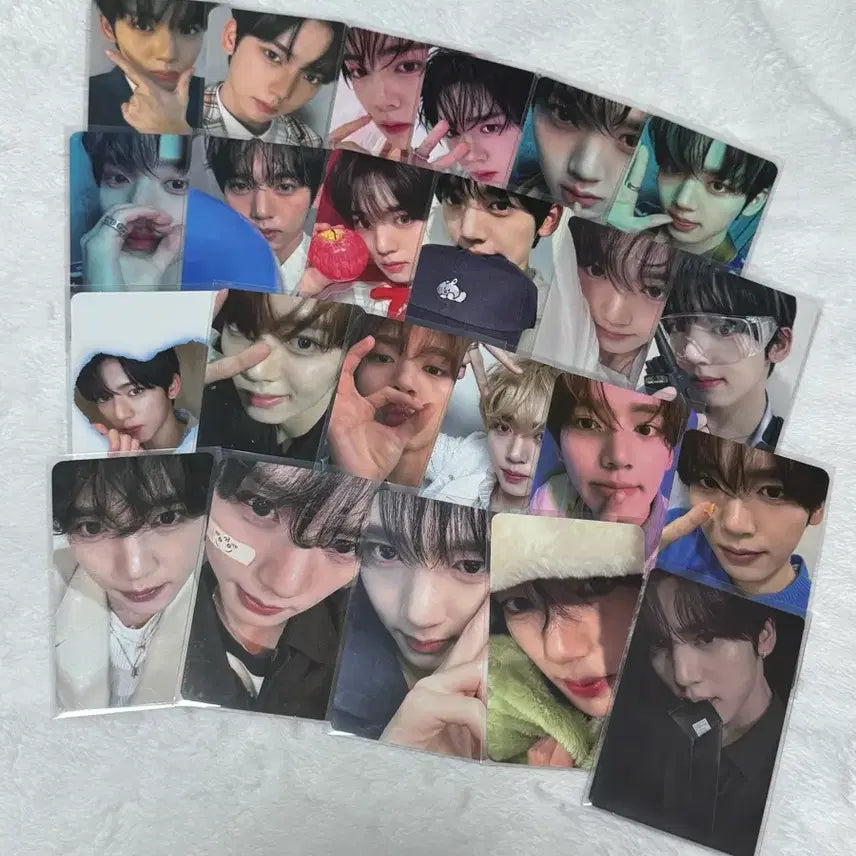 [BUNJANG] AND2BLE Han Yu Jin Photocard Bundle Set POB / 앤더블 AND2BLE 한유진 포카 미공포 특전 일괄 양도