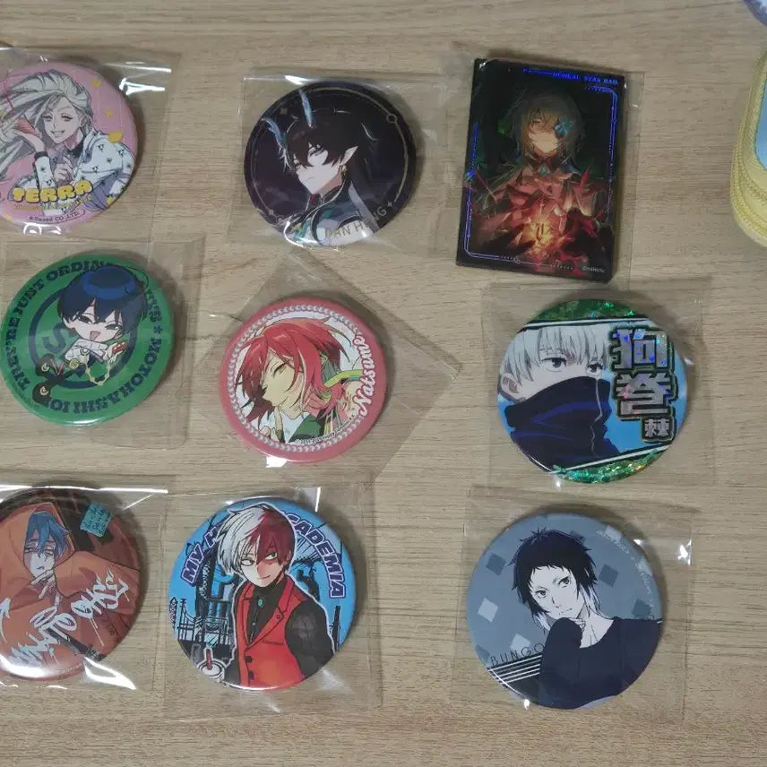 [BUNJANG] Ensemble Stars, Honkai Star Rail, My Hero Academia, Bungo Stray Dogs Character Badges / 애니/게임 남캐 캔뱃지 판매합니다! (카리스마 하우스, 앙스타, 붕스, 나히아, 문스독, 주술회전)
