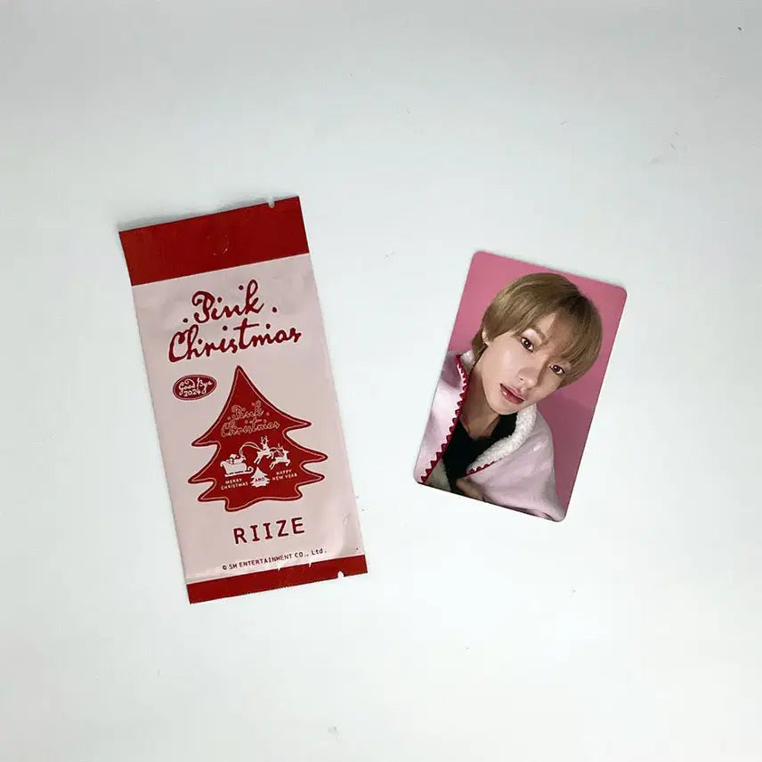 [BUNJANG] RIIZE Anton 2024 Pink Christmas Photocard / 라이즈 앤톤 2024 핑크 크리스마스 포토카드 포카 1 RIIZE ANTON 2024 PINK CHRISTMAS PHOTOCARD 1