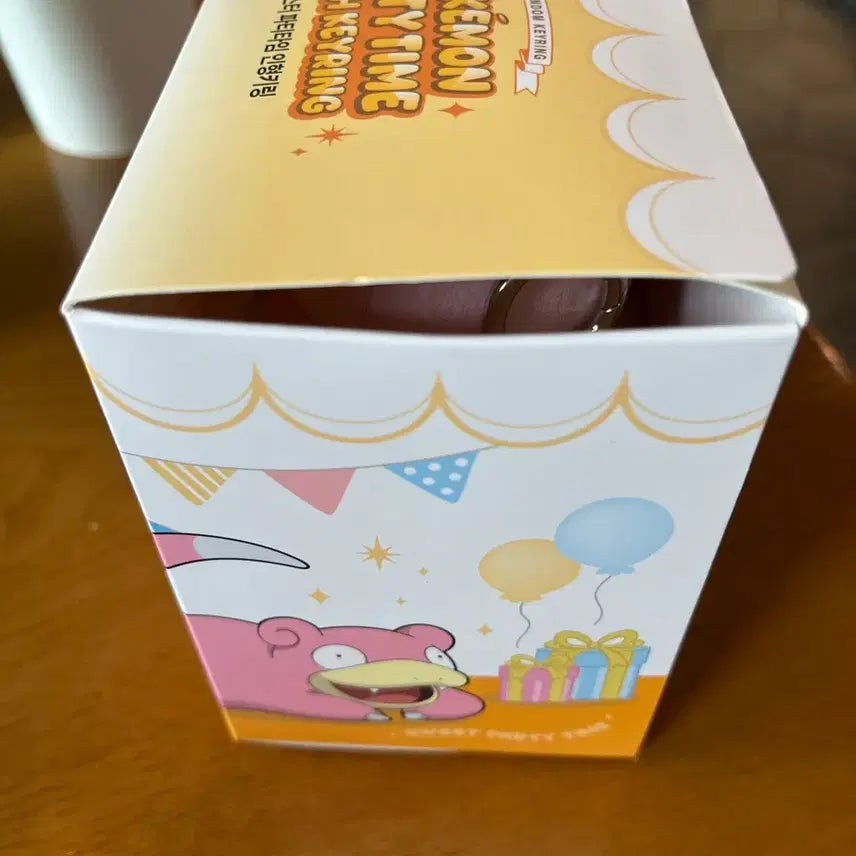 [BUNJANG] Lotte Cinema Pokemon Party Time Slowpoke Plush Keychain / 롯데시네마 포켓몬스터 파티타임 인형키링 야돈