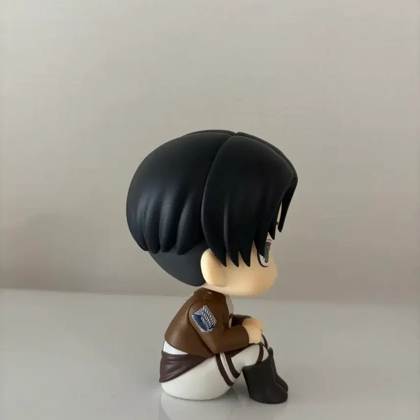 [BUNJANG] Attack on Titan Levi Look Up Figure / 진격의 거인 리바이 룩업